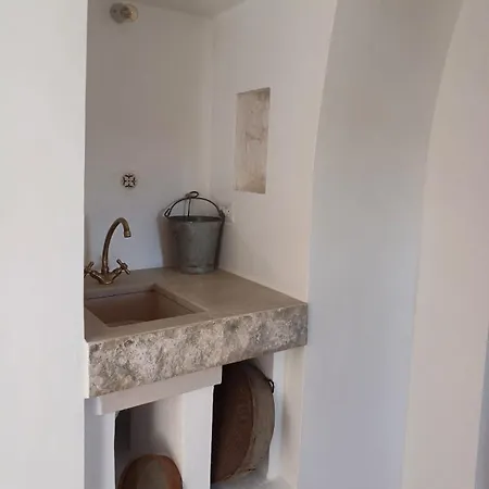 Trullo Terra Bianca *