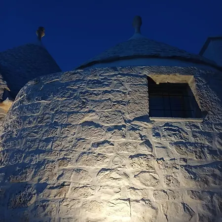 Trullo Terra Bianca *